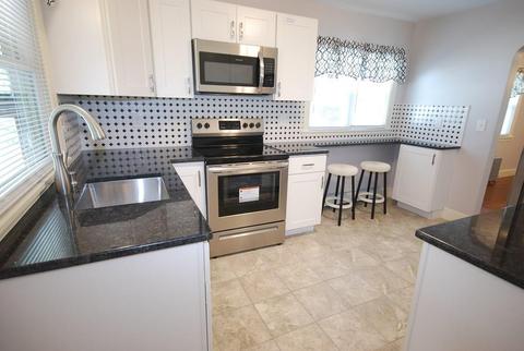 18 Wright St, Palmer, MA 01069 photo 4
