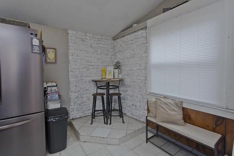177 Hampden St, Springfield, MA 01151 photo 14