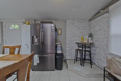 177 Hampden St, Springfield, MA 01151 photo 13
