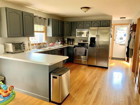 11 Arthur St, Chicopee, MA 01013 photo 4