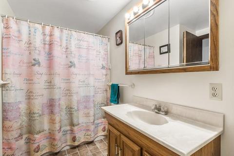21 Bailey St #3B, Uxbridge, MA 01569 photo 4
