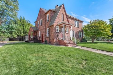 3 Silver St, Springfield, MA 01107 photo 1