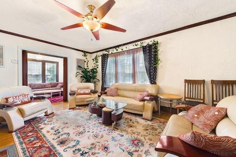 3 Silver St, Springfield, MA 01107 photo 12