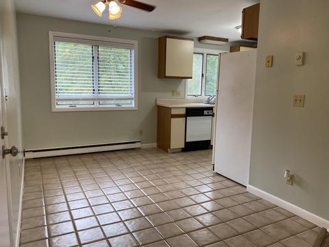 23 Old Stagecoach Rd #14, Epping, NH 03042 photo 5