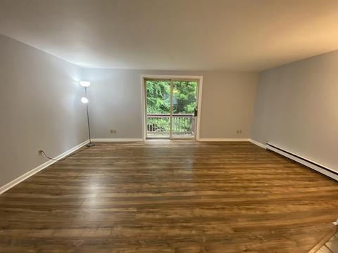 23 Old Stagecoach Rd #14, Epping, NH 03042 photo 8
