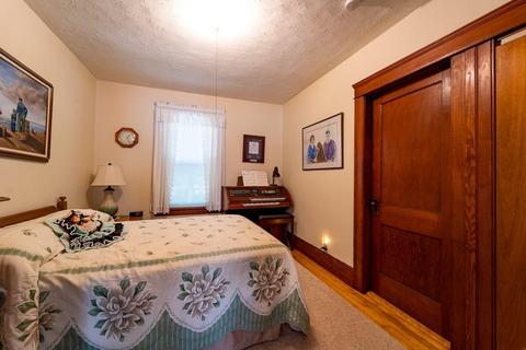 42 Wayne St, Worcester, MA 01603 photo 12