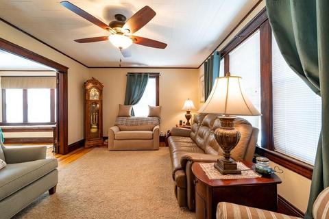 42 Wayne St, Worcester, MA 01603 photo 8