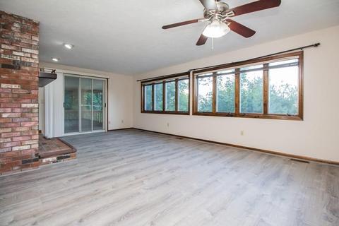 38 1st St, Worcester, MA 01602 photo 6