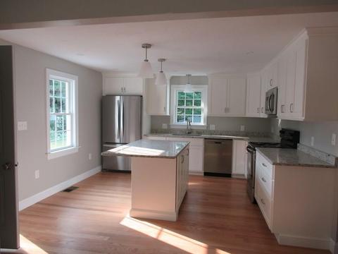 26 Northbridge Rd, Mendon, MA 01756 photo 1