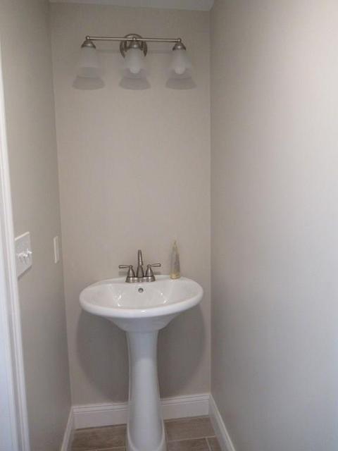 26 Northbridge Rd, Mendon, MA 01756 photo 21