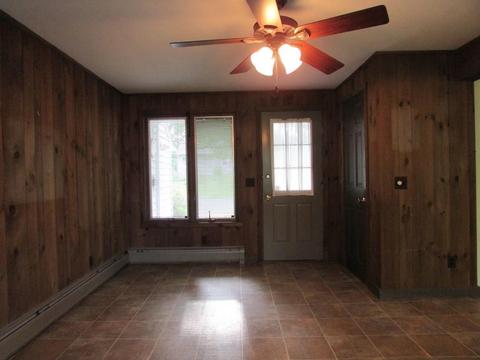 33 Irene St, Springfield, MA 01108 photo 4