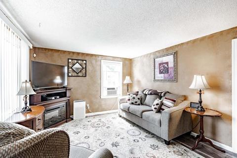 20 Bernard St, Springfield, MA 01109 photo 7