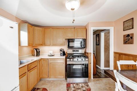 20 Bernard St, Springfield, MA 01109 photo 16