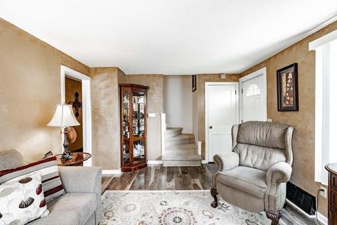20 Bernard St, Springfield, MA 01109 photo 11