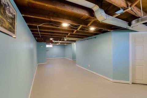 17 Regal St, Springfield, MA 01118 photo 22