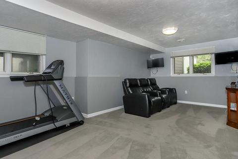 60 Maple St #E, Canton, MA 02021 photo 17