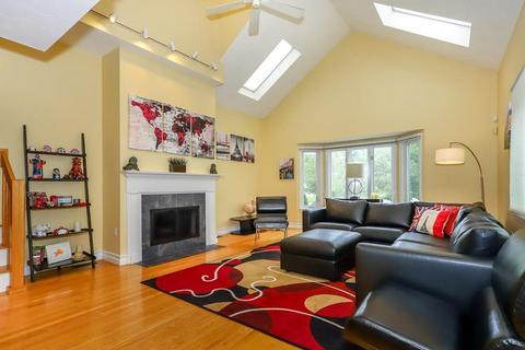 60 Maple St #E, Canton, MA 02021 photo 4