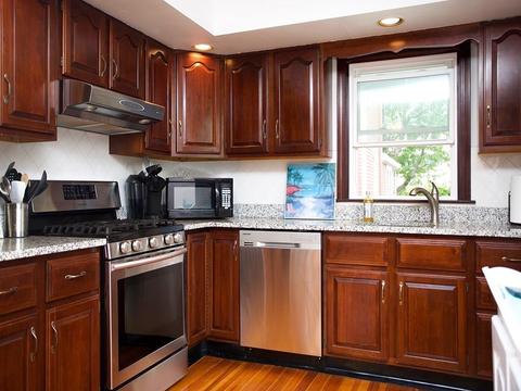 35 Ocean Ave, Winthrop, MA 02152 photo 3