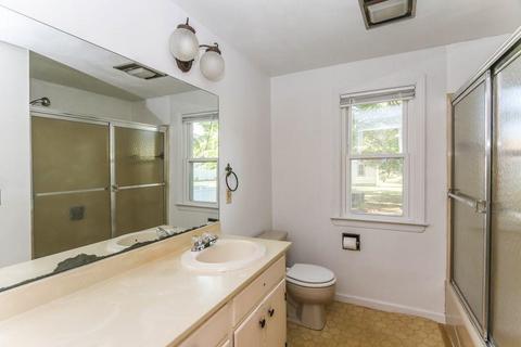 23 Brookside Cir, Springfield, MA 01129 photo 10