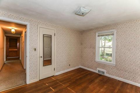 23 Brookside Cir, Springfield, MA 01129 photo 12