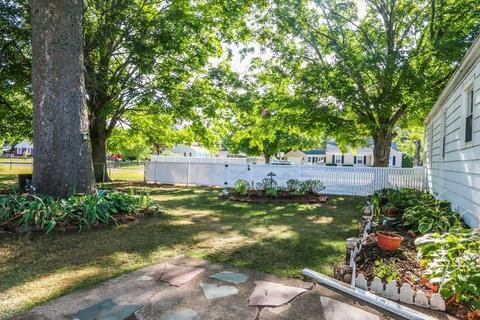 23 Brookside Cir, Springfield, MA 01129 photo 17