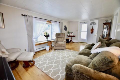 13 E Main, Middleboro, MA 02346 photo 24