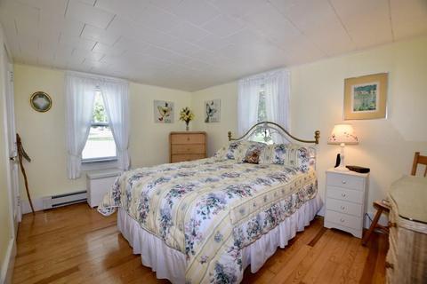 13 E Main, Middleboro, MA 02346 photo 20