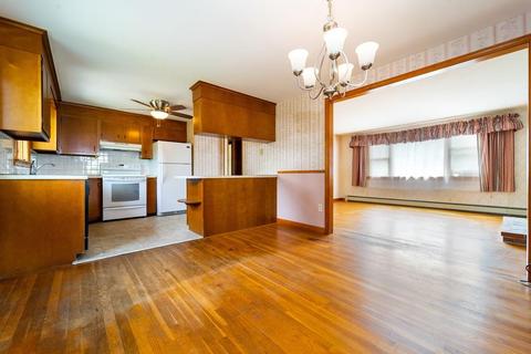 54 Chickering Rd, Raynham, MA 02767 photo 12