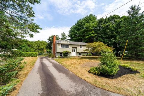 54 Chickering Rd, Raynham, MA 02767 photo 2