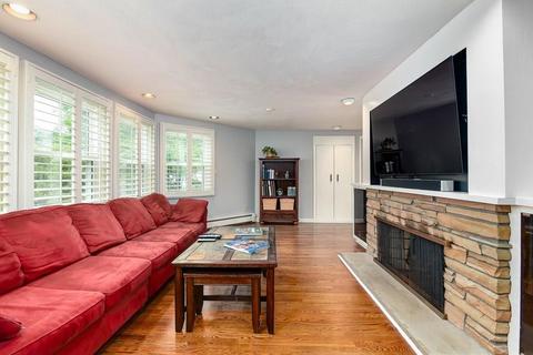 100 Gary Rd, Needham, MA 02494 photo 14