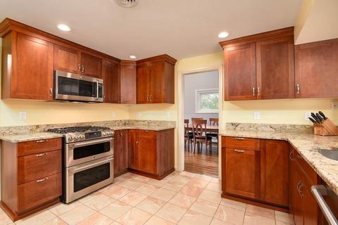 100 Gary Rd, Needham, MA 02494 photo 8