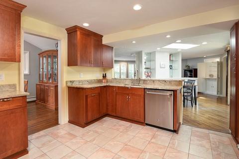 100 Gary Rd, Needham, MA 02494 photo 9