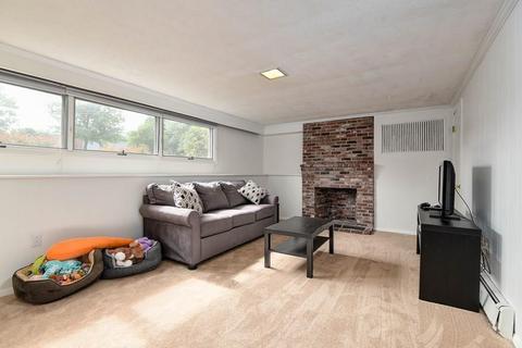 100 Gary Rd, Needham, MA 02494 photo 16