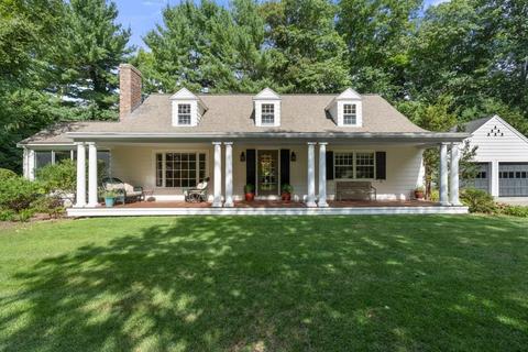 631 South, Needham, MA 02492 photo 2