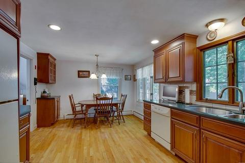 29 Oak Hill Rd, Needham, MA 02492 photo 9