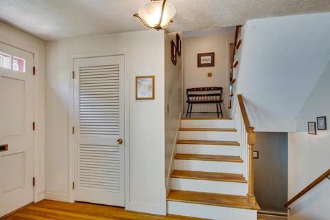 29 Oak Hill Rd, Needham, MA 02492 photo 3