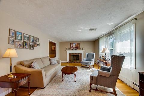 29 Oak Hill Rd, Needham, MA 02492 photo 4
