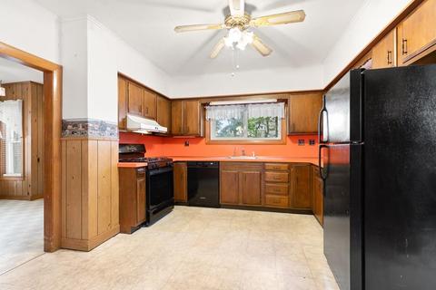 34 Walnut St, Maynard, MA 01754 photo 17