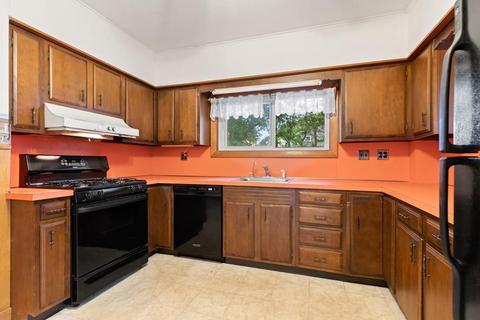 34 Walnut St, Maynard, MA 01754 photo 20