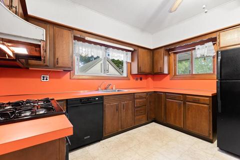 34 Walnut St, Maynard, MA 01754 photo 19
