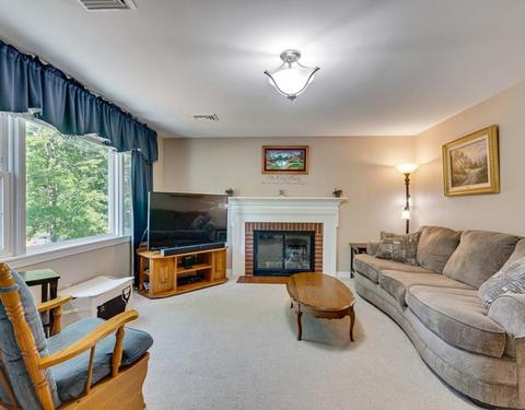 8 Windmill Dr, Maynard, MA 01754 photo 3