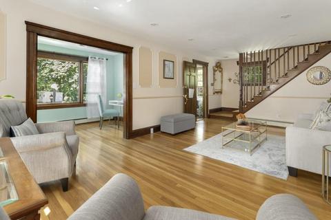 39 Cross St, Reading, MA 01867 photo 9