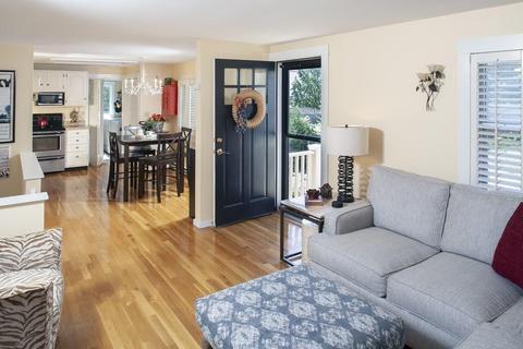 248 North St, Hingham, MA 02043 photo 6