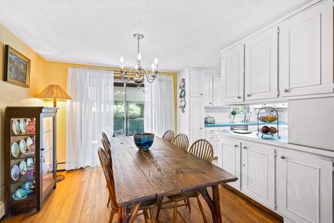 526 Franklin St, Reading, MA 01867 photo 13