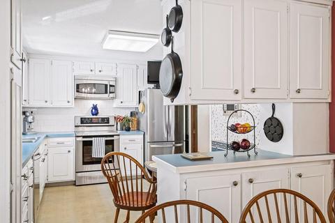 526 Franklin St, Reading, MA 01867 photo 16