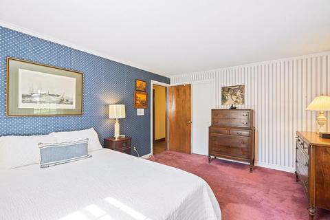 526 Franklin St, Reading, MA 01867 photo 23