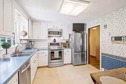 526 Franklin St, Reading, MA 01867 photo 17