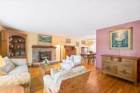 526 Franklin St, Reading, MA 01867 photo 8