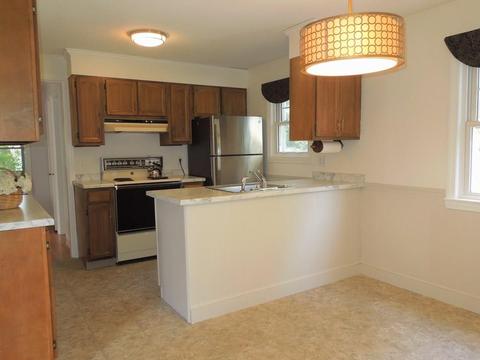24 Acrebrook Rd, Springfield, MA 01129 photo 4