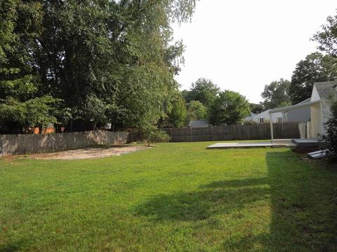24 Acrebrook Rd, Springfield, MA 01129 photo 14